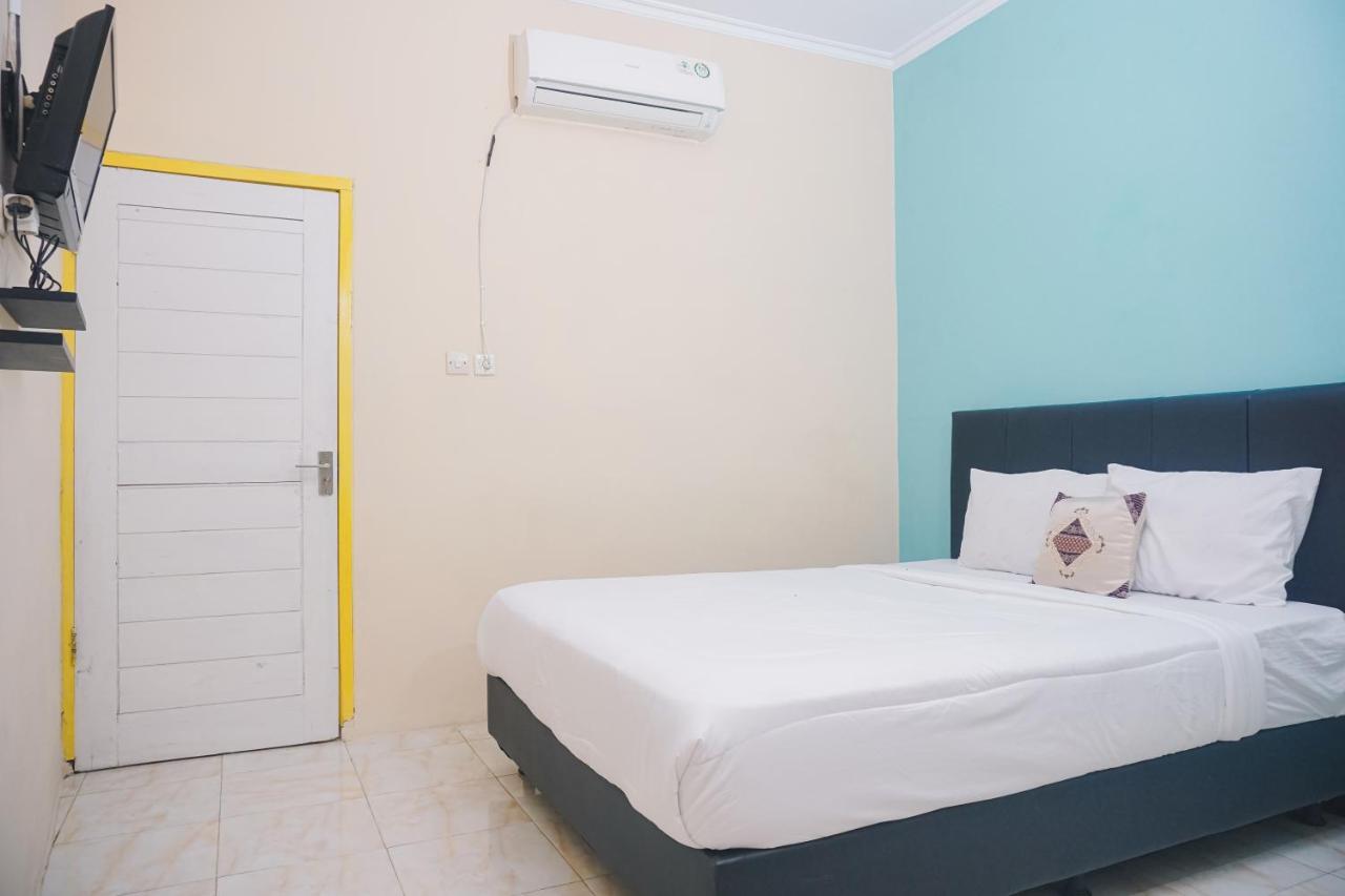 Khalifah Guest House Sumbawa Extérieur photo